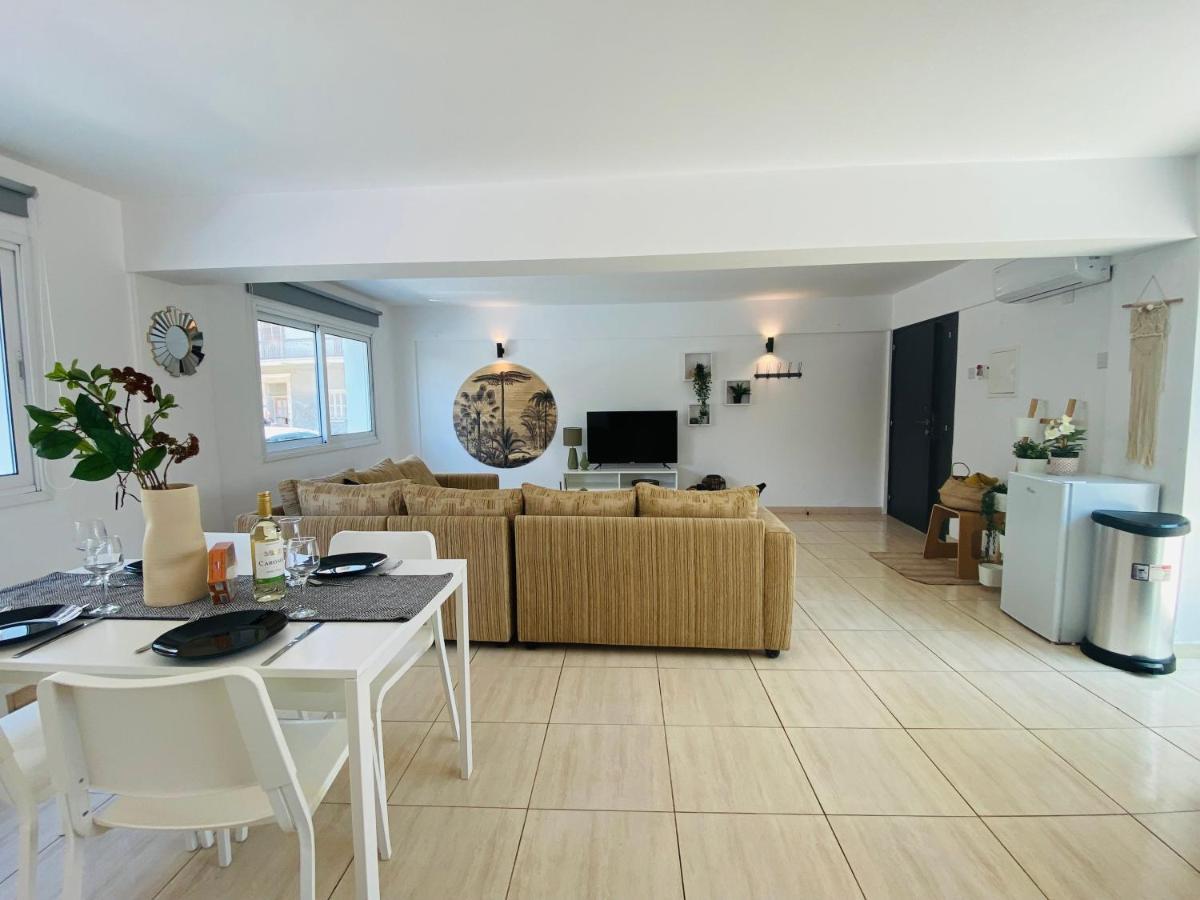 Serena'S 2-Br Apartment In Ларнака Екстериор снимка