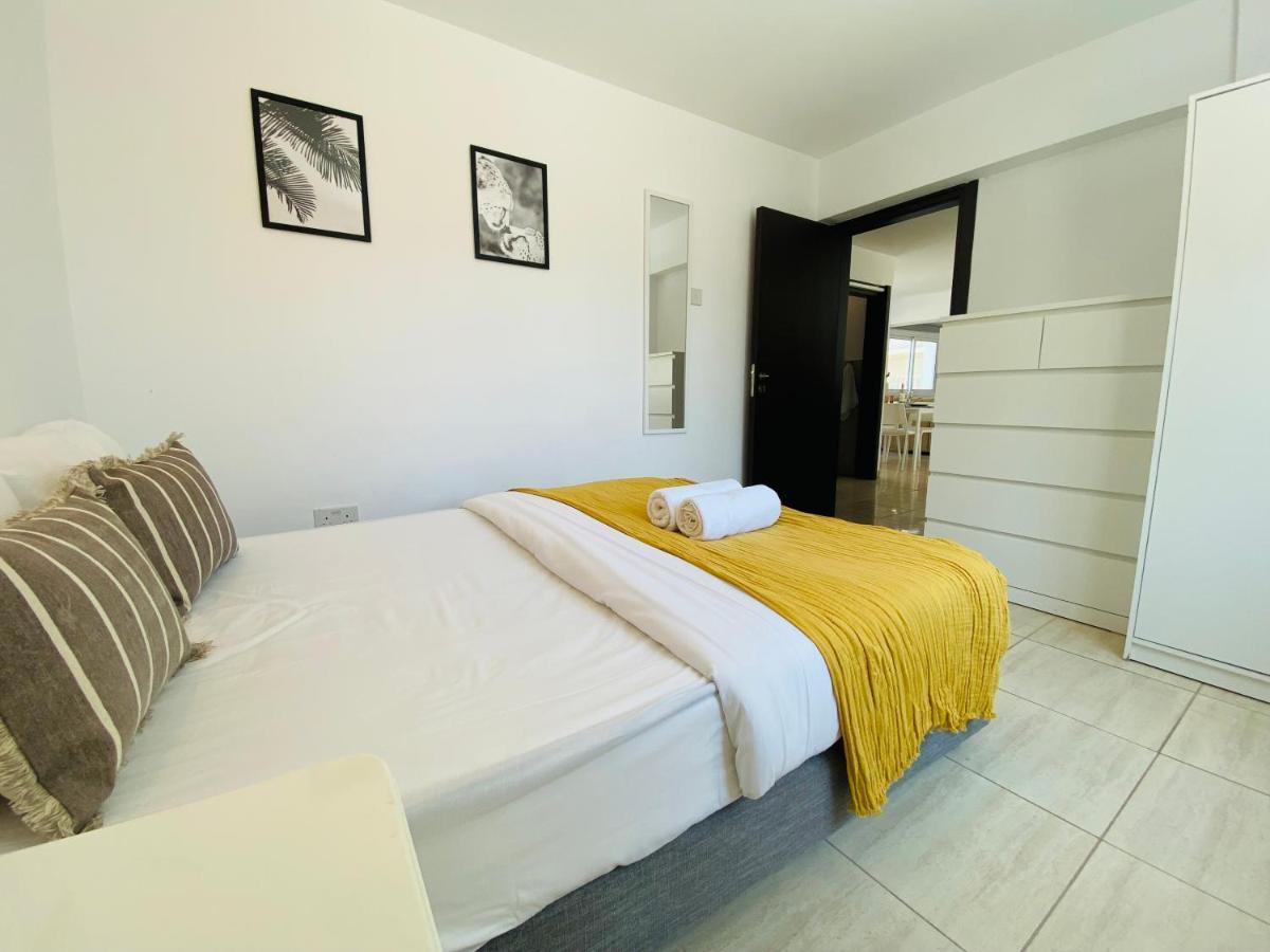 Serena'S 2-Br Apartment In Ларнака Екстериор снимка