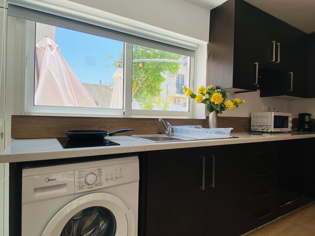 Serena'S 2-Br Apartment In Ларнака Екстериор снимка
